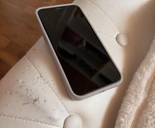 iPhone XR 64GB + Cover