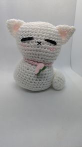 handmade crochet cat