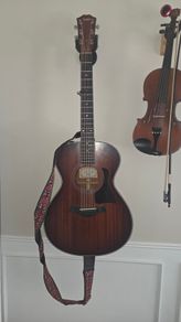 Taylor 322e Grand Concert 2016
