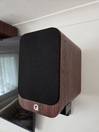 Q Acoustics 3030i