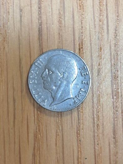 Italy 20 centesimi coin