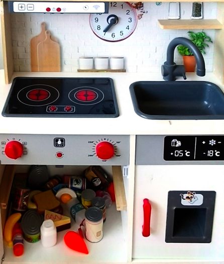 toy kitchen