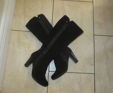 Bellissimo   talll black suede boots size 5