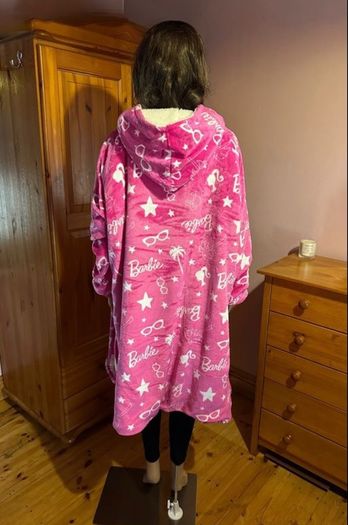 Barbie Hugzee Hoodie Blanket (One Size)