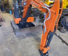 Hitachi mini digger