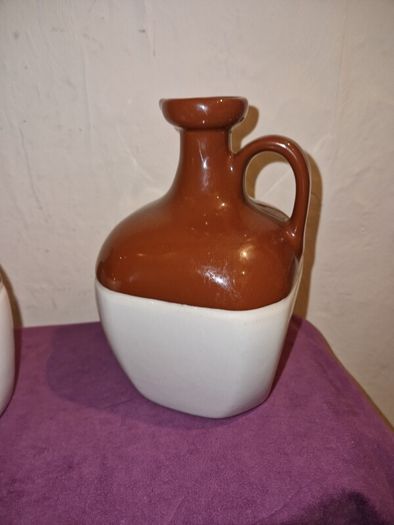 Vintage pair of brown & white jugs