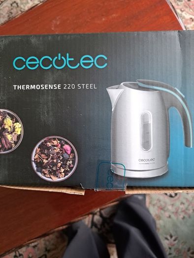 Kettle Small 1.2 L- Brand New in Box