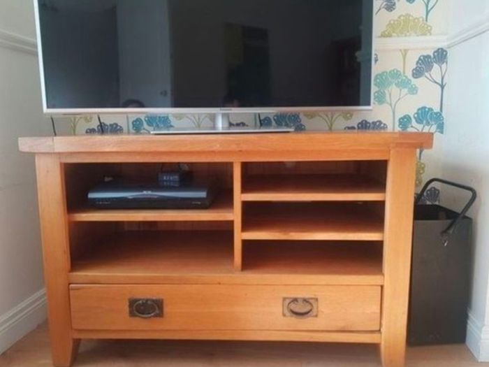 Oak display unit