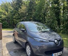 Grey Renault Zoe