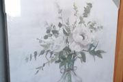 canvas new in packaging. Colour white grey and green