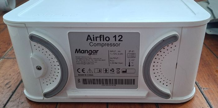 Brand New Mangar Inflatable Bathing Cushion and Airflo 12 Compressor