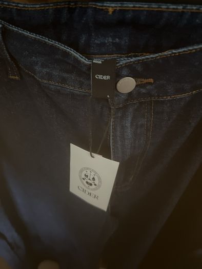 Jeans Brand: Cider size Large- fits size 12