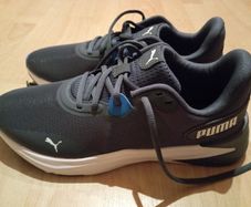 Sport shoes trainers