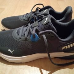 Sport shoes trainers