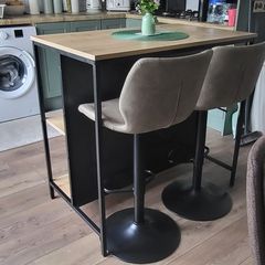 breakfast bar and bar stools