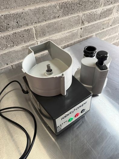 Robot Coupe R211 XL Ultra Commercial Food Processor | Veg Prep Attachment