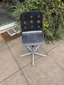 Swivel chair