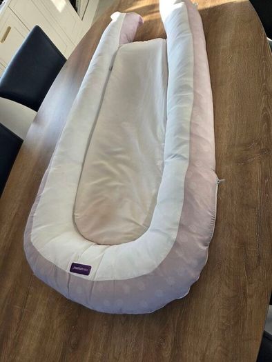 Baby nest/ snooze pod