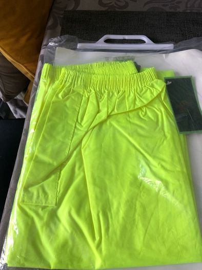 Mens new bottoms size XL