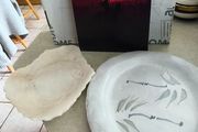 3 items- Vintage Red Dead Redemption Red Dead Redemption Metal Sign Retro Wall Decor 15.00 euro ,  carved stone decorative bowl, possibly made of alabaster or marble euro 45.00. .Large ovel plate could use as platter 15.00 euro.