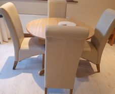 Table +6 Chairs