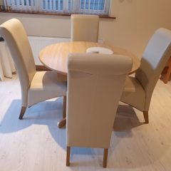 Table +6 Chairs