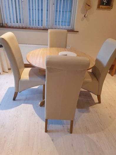 Table +6 Chairs