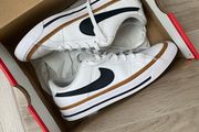 Nike Court Legacy UK 3.5