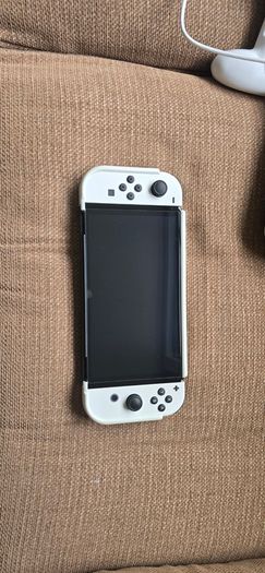 Nintendo Switch OLED White version