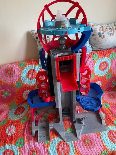 4 lots paw patrol & 3 lots hot wheels