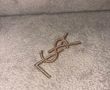Brooch YL