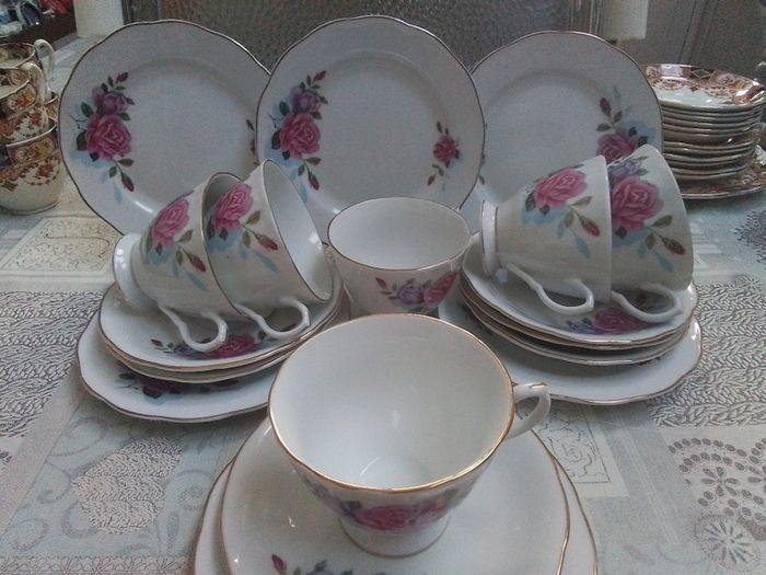 Vintage Chinese 18 Piece Teaset