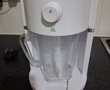 albino frozen drinks maker