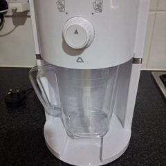 albino frozen drinks maker