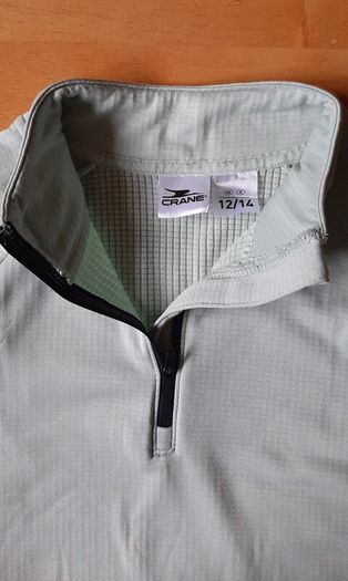 New light green sports top