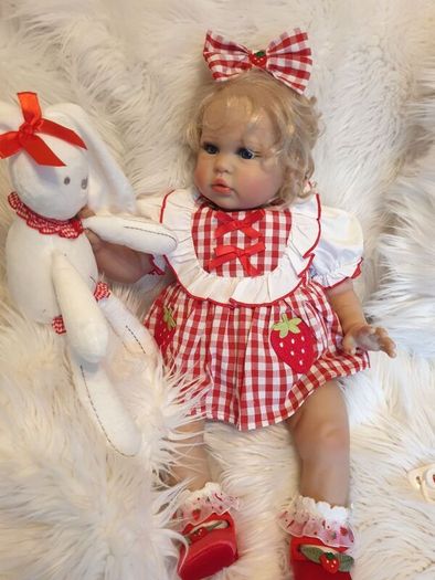 Reborns By Laura.  Stunning 23inch, 7lb Reborn Doll.  Welcome To View