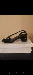 Black sandal heels size 5 new in box