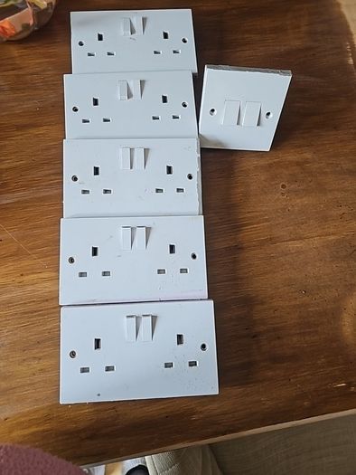 Plug sockets
