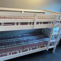 Bunkbeds and 2 x Mattresses