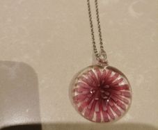 Murano glass style pendant on silver, chain