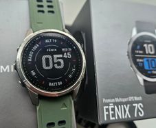 Garmin Fenix 7s with AMOLED Touchscreen and Warranty