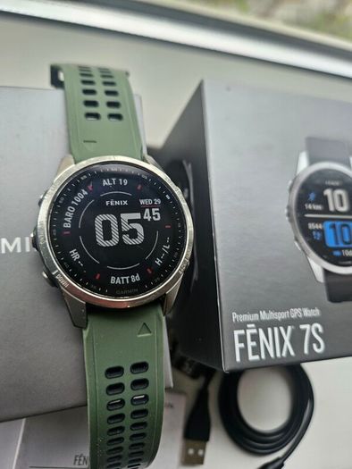 Garmin Fenix 7s with AMOLED Touchscreen and Warranty
