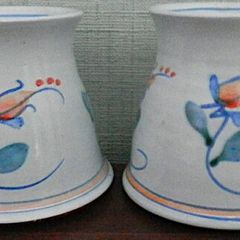 Pair of Vintage Glazed Mugs PA Artist signed 10 euro