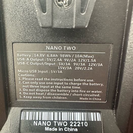 Multiple v-mount -nano two/one/atto -fxlion-14.8 6.8Ah USB d-tap