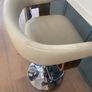4 stools Image 3