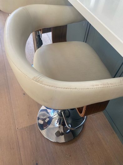 4 stools