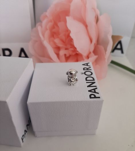 New genuine pandora little girl charm