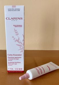 BNIB Clarins Travel Size 10ml Calm Essentiel, Soothing Emulsion