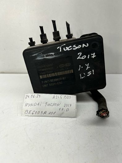 Hyundai Tucson Mk3 1.7 Diesel Abs Pump Control Module Unit 58920-d7911 2017 A2l5b2s