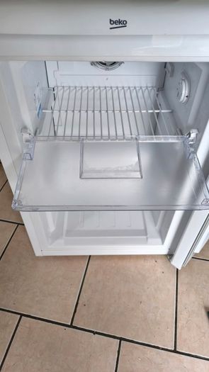BEKO UFS4584W Undercounter Freezer - White
